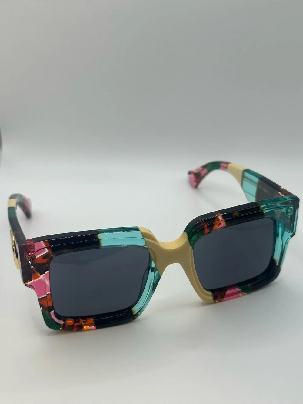 GUCCI Square Sunglasses in Watermelon Havana (Never Worn)